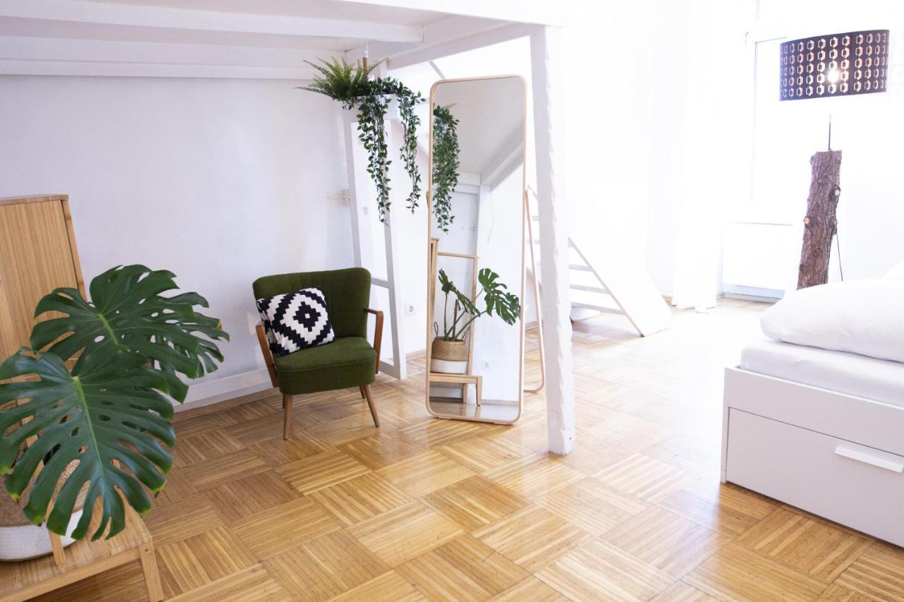 Central Modern Garden-Apartment Next To Belvedere Palace เวียนนา ภายนอก รูปภาพ